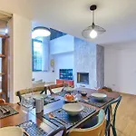 Ampia Casa Indipendente Con Giardino Privato